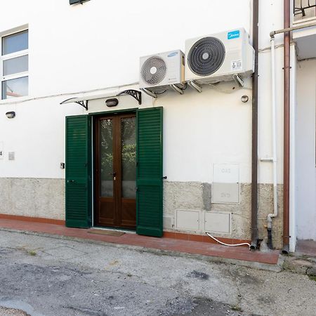 Pisa Bright Apartment Near The Airport Luaran gambar