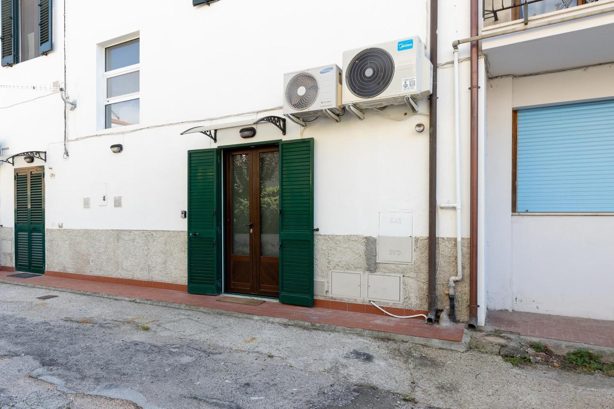 Pisa Bright Apartment Near The Airport Luaran gambar
